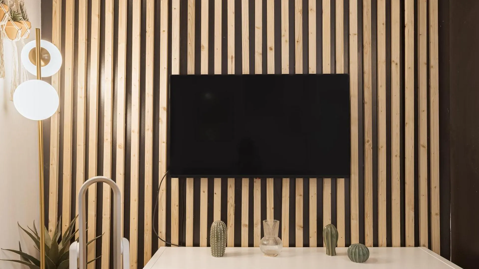 Apartment Charme Du Suquet - 12Mn Du Palais&Plage, Cosy, Neuf Cannes